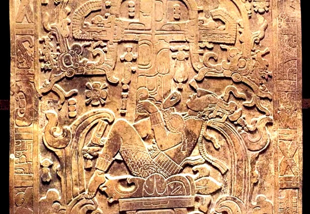 Pakal el Grande dentro del Centro Místico de 33. El Amor Cósmico del Ave Serpiente Emplumada: El Dragón Maya